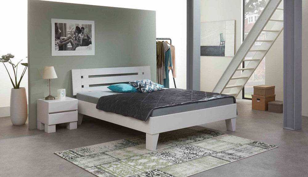 Massivholzbett Premium 02
